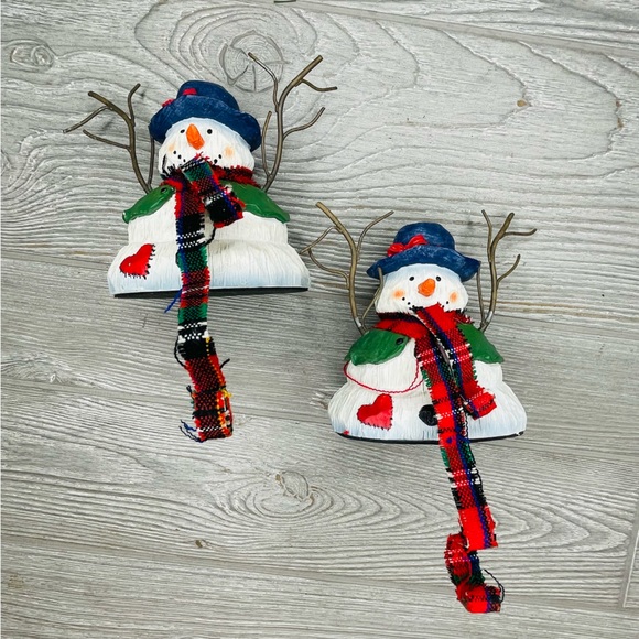 Two snowmen stocking holders fireplace shelf decor Christmas stocking hooks - Picture 5 of 7